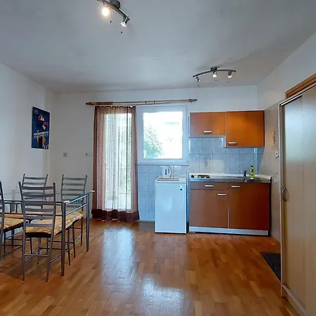 Apartment Dara *